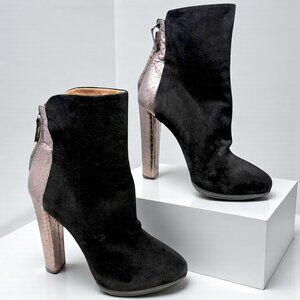 Aquazzura‎  Black Suede Embossed Rose Leather Heeled Ankle Boot